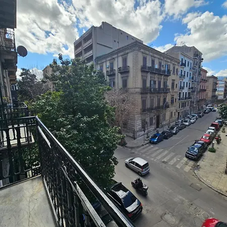 Апартаменты Sofia's *